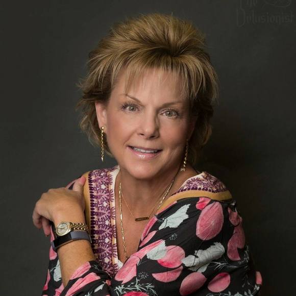 Meet your Posher, Kris - Picture 1 of 1